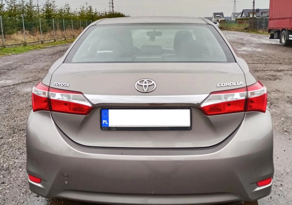 Toyota Corolla cena 49999 przebieg: 128000, rok produkcji 2015 z Warszawa małe 154